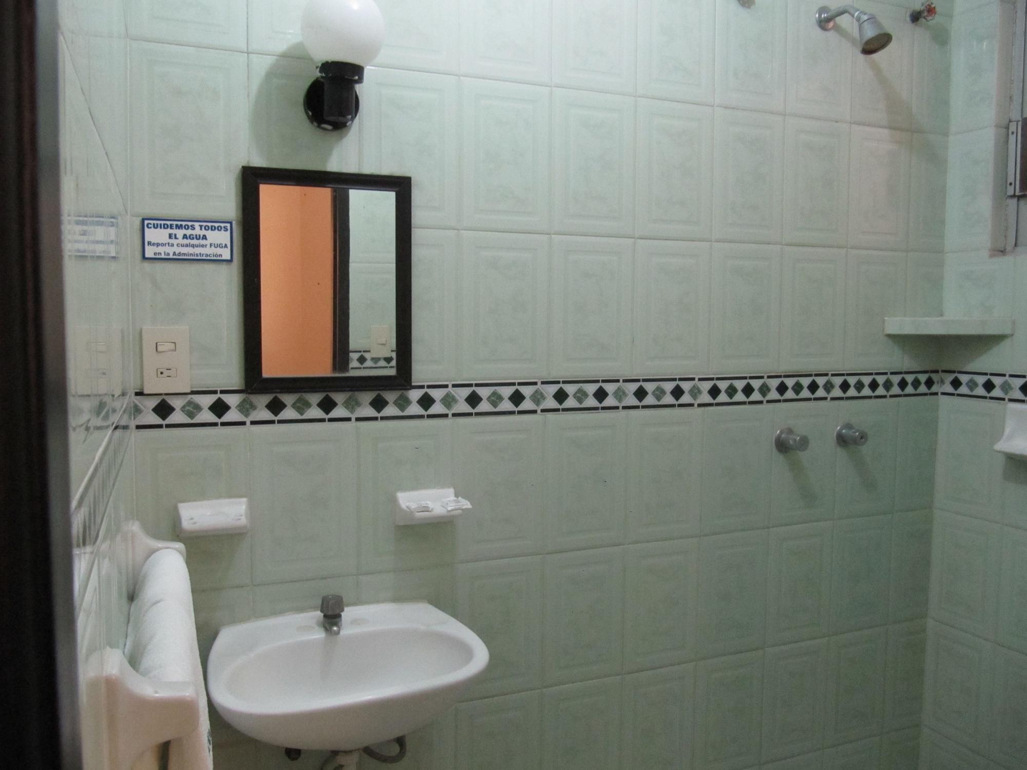 Hotel Amparo 2*